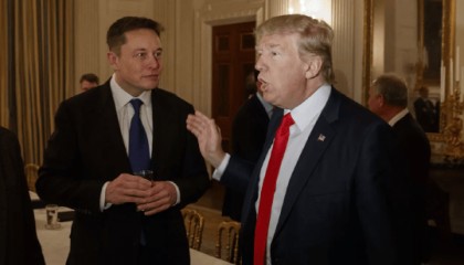 特朗普与马斯克公开发生冲突后表示认为马斯克是了不起的人