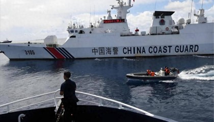 绝不让日本登岛，日方发现，4艘中国海警船出动，携载机关炮进钓鱼岛！