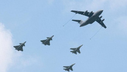 解放军派出加油机，在埃及待20多天才回国，中埃两军要有新活动？