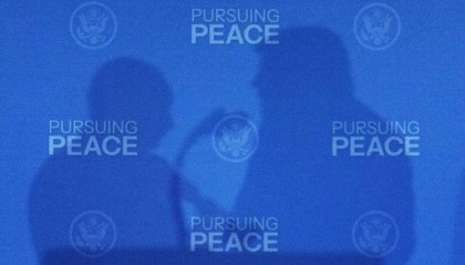 特朗普与普京会晤计划为何“急踩刹车”？