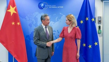 王毅：中国不是美国，不应用美国走过的道路镜像中国