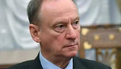 “杀手锏”突然调动，图160被部署黑龙江对岸，普京此举意欲何为