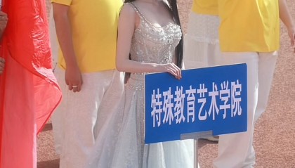 西安美院听障女大学生发文回应“美得不真实”质疑：残疾不是剧本，AI脸也不是焦点