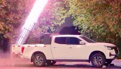 无锡发射火箭弹12枚，苏州发射火箭弹10枚