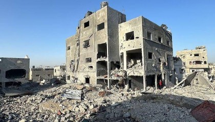 打死哈马斯高级指挥官，再袭加沙北部 以防长称继续对哈马斯“以压促谈”