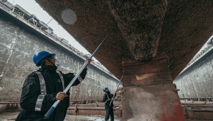 台媒：测试期间出现不明原因进水无法控制，台海军第六号浮船坞沉没