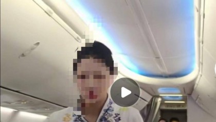 贵阳飞兰州一航班关舱门时发现两人上错飞机 同机乘客：两航班登机口相邻