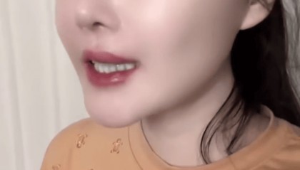 赵本山女儿球球辟谣自杀传闻：自己活得好好的