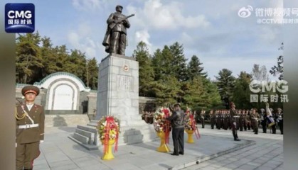 金正恩参谒志愿军烈士陵园，向毛岸英墓献花，纪念75周年