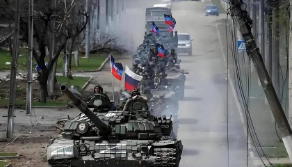 眼含热泪抚棺木，朝鲜领导人自己很清楚，安排不好阵亡将士的身后事，后果可能不堪设想