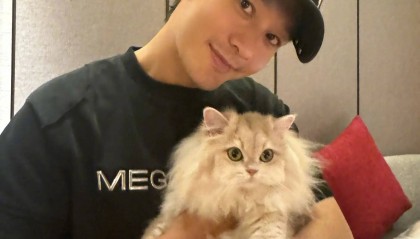 黄晓明被问“你输了十个亿啊”后幽默回应：欢乐豆吗？