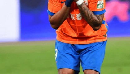 中超|泰山3：2险胜西海岸，克雷桑破荒可喜，后防线出错堪忧