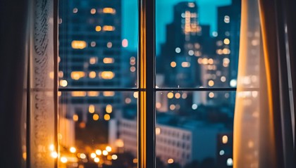 用30万元买了价值近百万的房产，她的贪欲就此被勾起｜今晚九点半