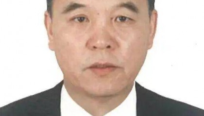 青海省供销社原党组书记、主任朱小青，主动投案