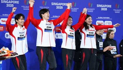 世锦赛男女4x100米混合泳接力中国队摘银，决赛前徐嘉余一度泪奔称“很煎熬”