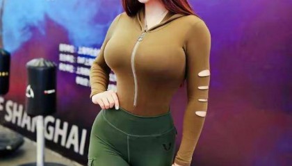 “中国臀神”95后健身圈“卡戴珊”刘太阳！火辣身材具有欧美范