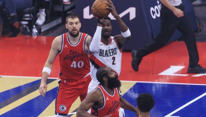 湖人2年合同签下艾顿！放弃1000万薪水投奔詹姆斯东契奇