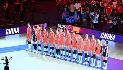 中国女排世界排名升至第四，意大利三度问鼎世联赛