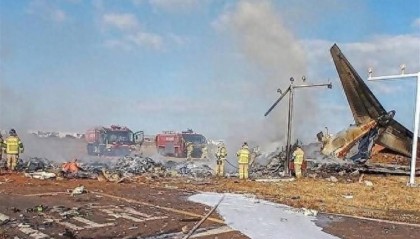 资深飞行员分析韩客机遇难事故：机腹接地后未减速，可能有两个原因