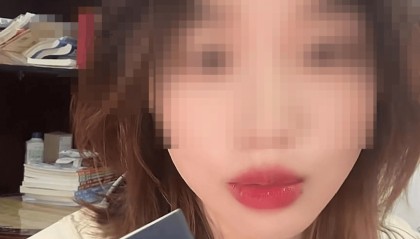 女子称大学毕业3年后摆摊被老师要求删视频“影响学校声誉”？校方回应