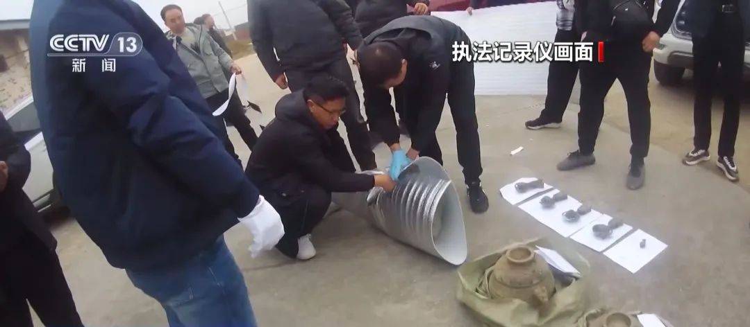 湖北警方破获特大盗墓案:嫌犯看小说学盗墓,挖走20件青铜器国宝,警方扮成“实力买家”接近,大量细节曝光