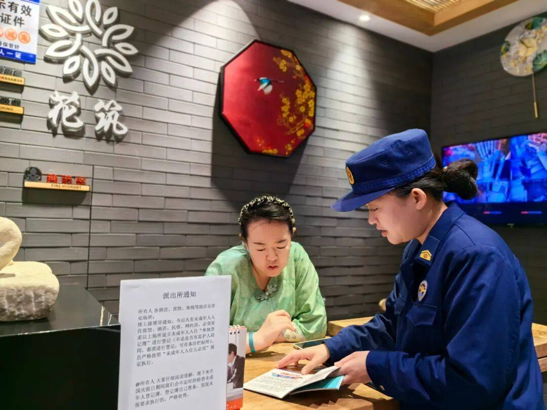 国庆假期 步履不停|消防力量深入景区古建、酒店民宿、加油站等场所全面筑牢安全防线