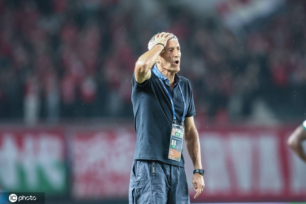 国安官方:塞蒂恩不再担任球队主教练 董事会接受其辞呈