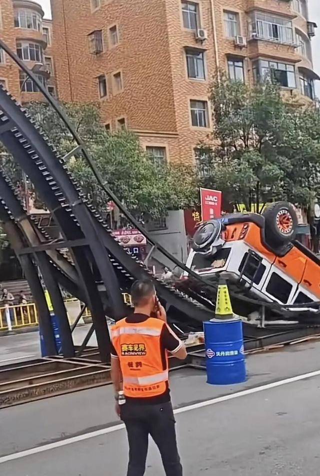 “212”翻车,北汽集团急了:魏桥家的,与我无关