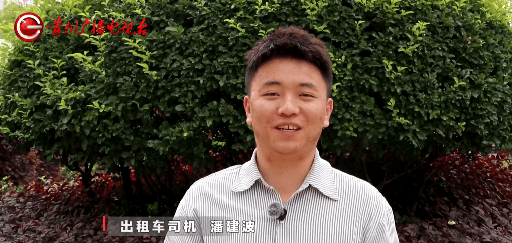 宛如“童话世界”般的出租车,你坐过吗?快来看“00”后小伙儿,打造的“浪漫满屋”