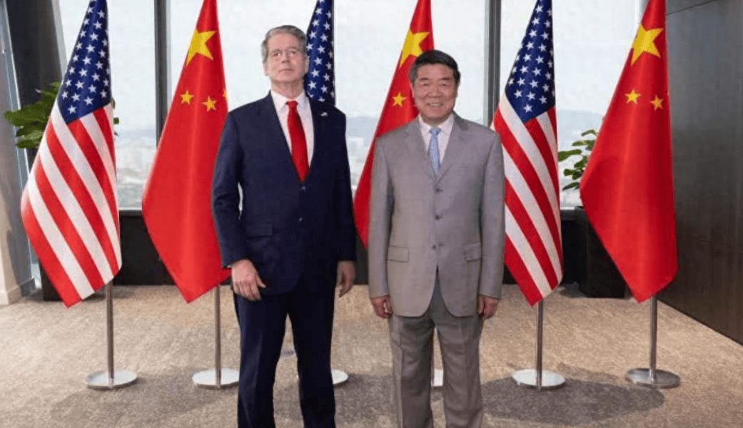 中美谈判长达10小时,双方都有一句话前所未见,美方承认中国地位