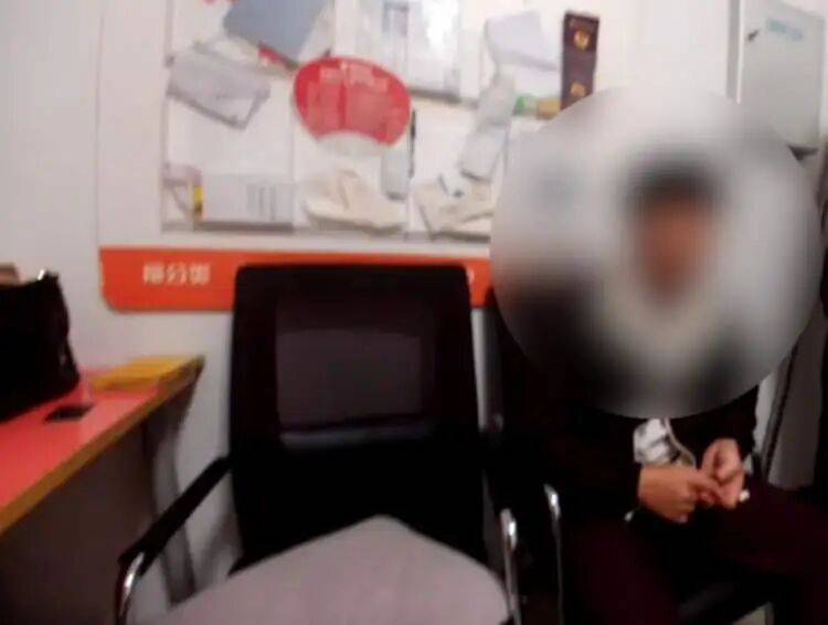 上海女子线上购买3万余元高档酒水，店长感觉不对劲，立即报警